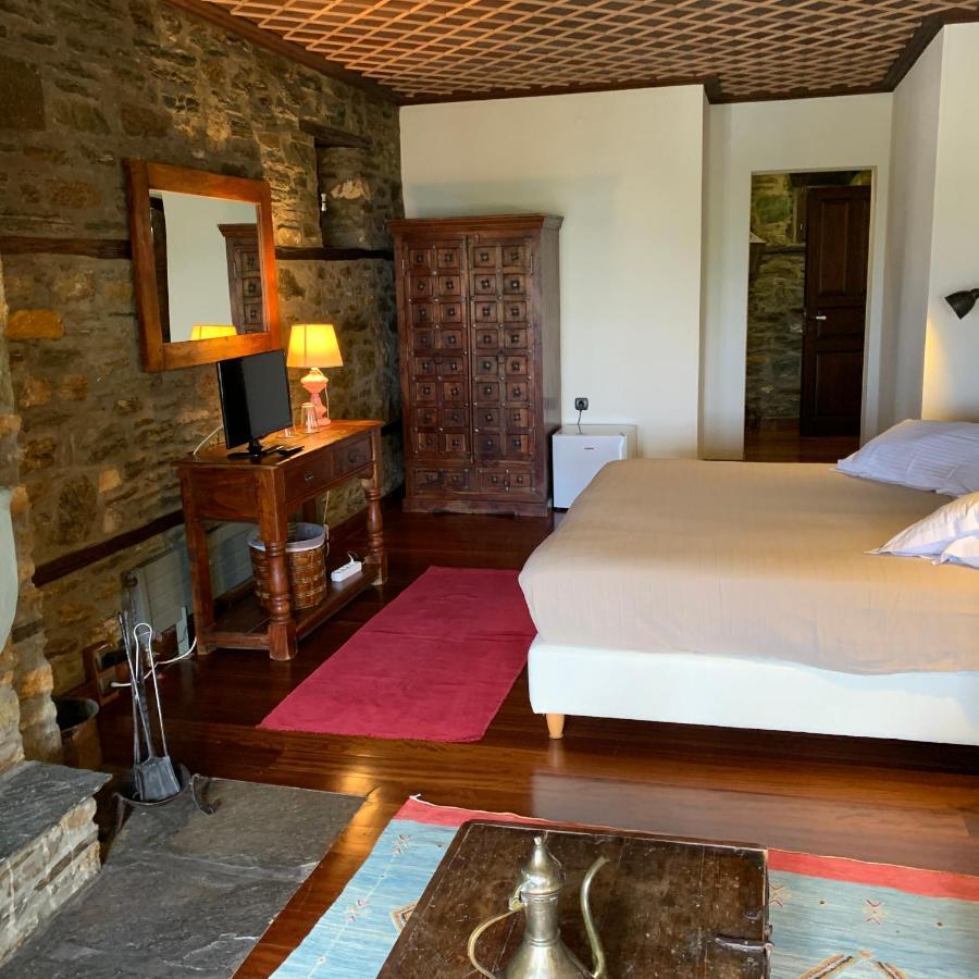 Palio Eleotrivio Guesthouse Agios Lavrentios エクステリア 写真