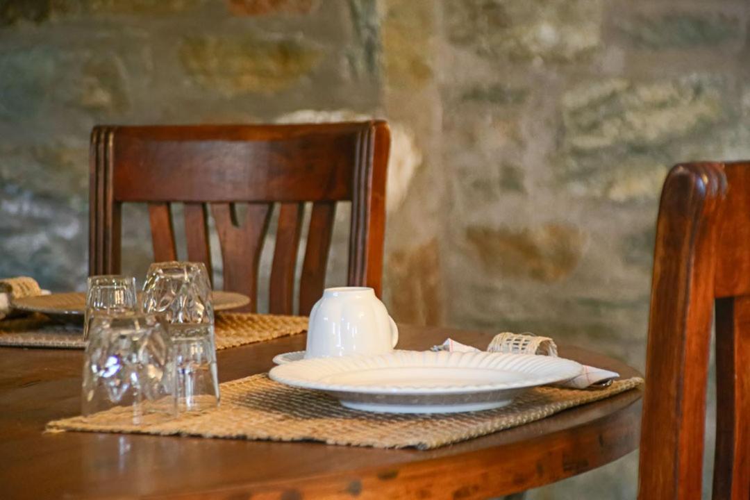 Palio Eleotrivio Guesthouse Agios Lavrentios エクステリア 写真