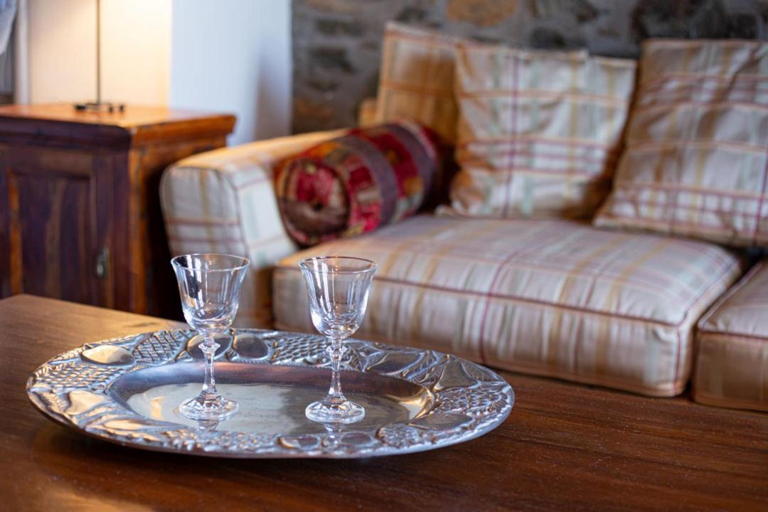 Palio Eleotrivio Guesthouse Agios Lavrentios エクステリア 写真