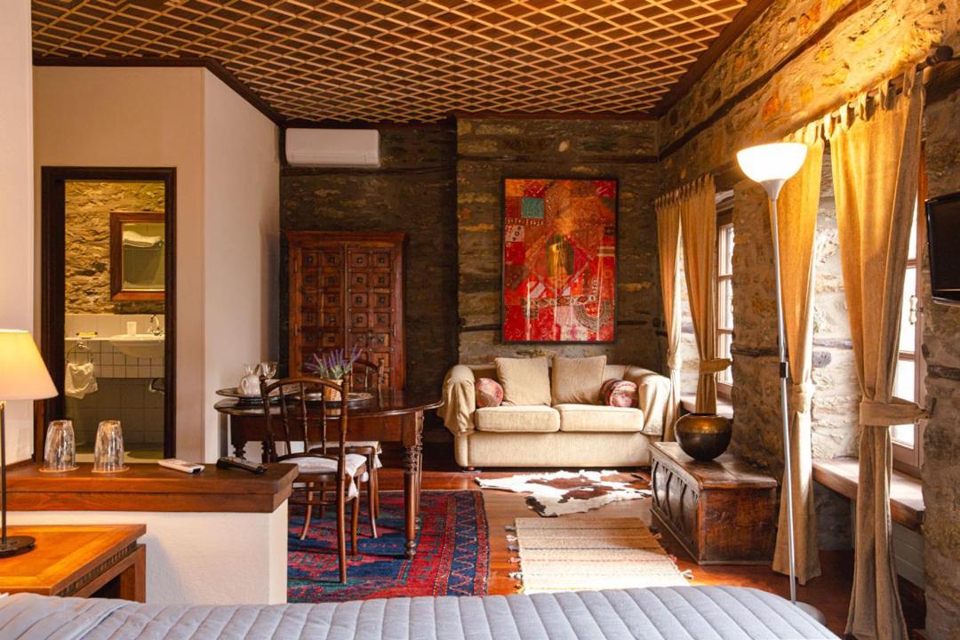 Palio Eleotrivio Guesthouse Agios Lavrentios エクステリア 写真