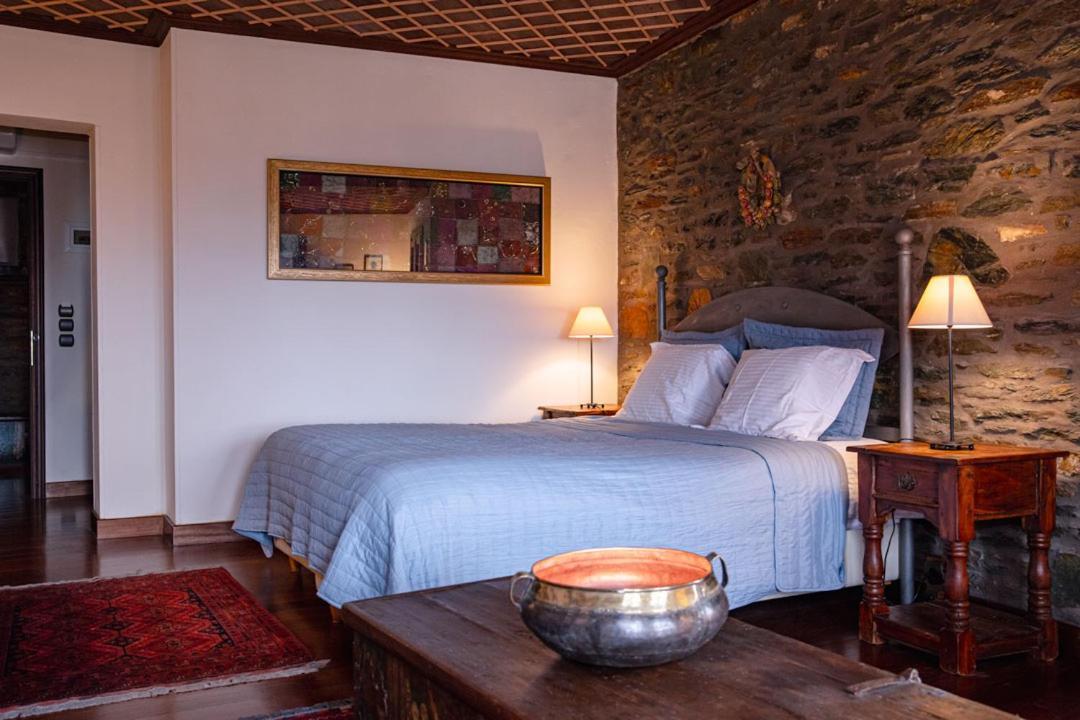 Palio Eleotrivio Guesthouse Agios Lavrentios エクステリア 写真