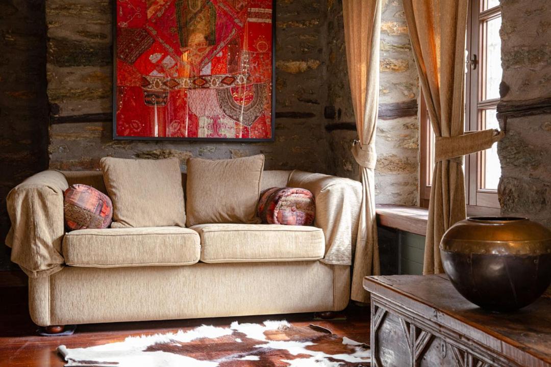 Palio Eleotrivio Guesthouse Agios Lavrentios エクステリア 写真